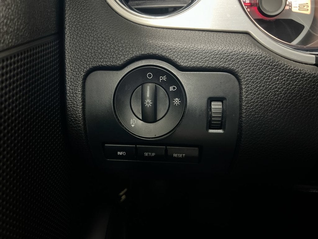 2012 Ford Mustang V6 Premium