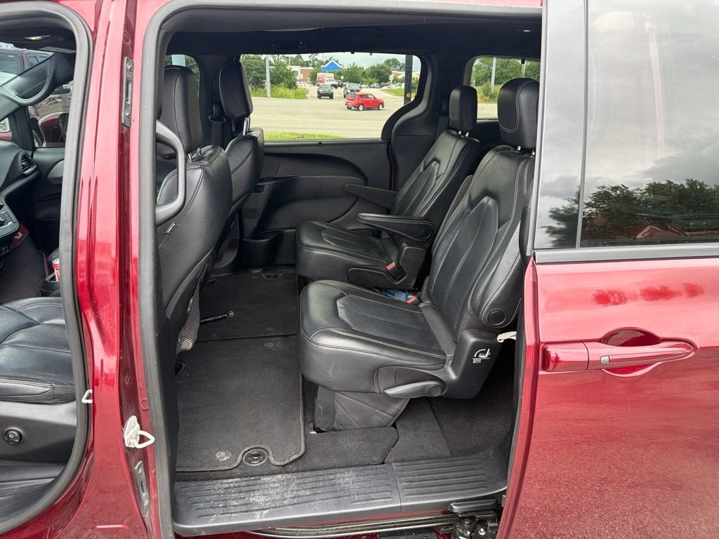 2020 Chrysler Pacifica Touring L