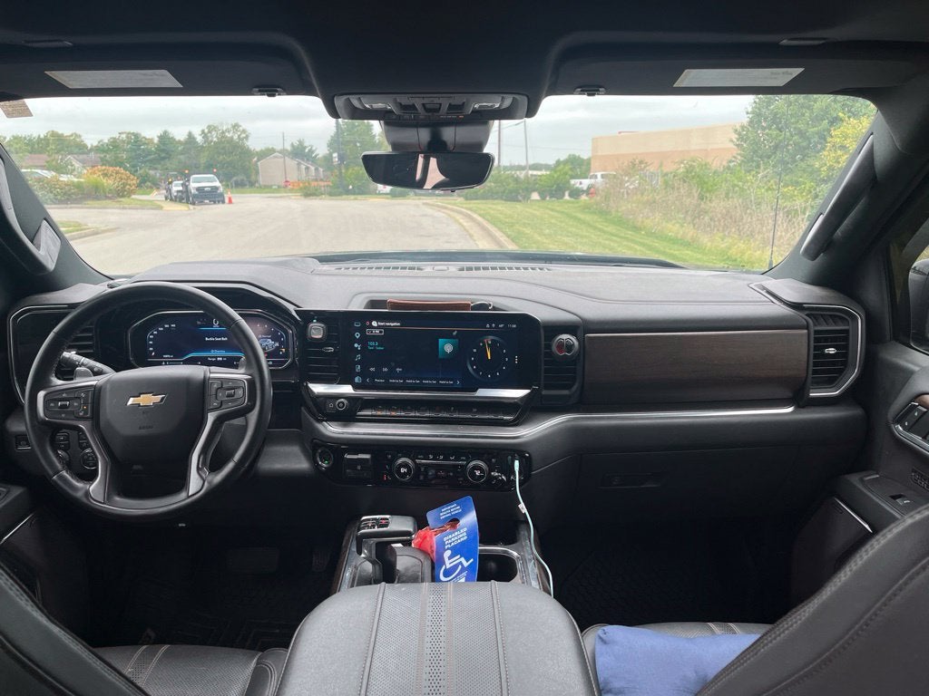 2023 Chevrolet Silverado 1500 High Country