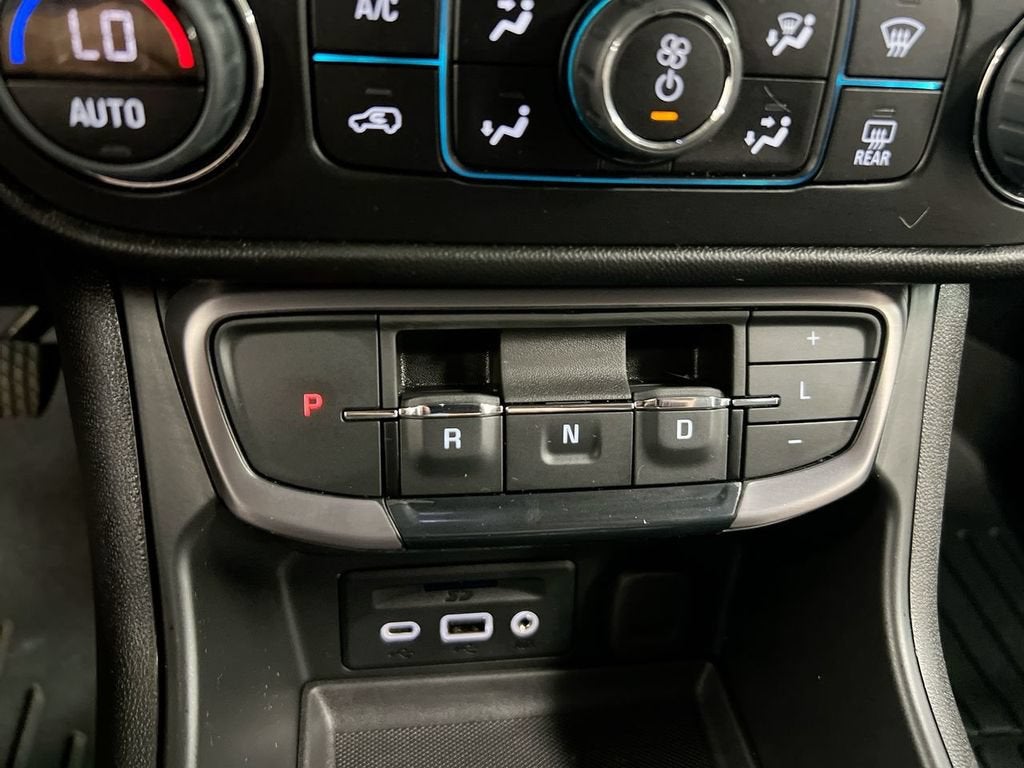 2023 GMC Terrain AT4