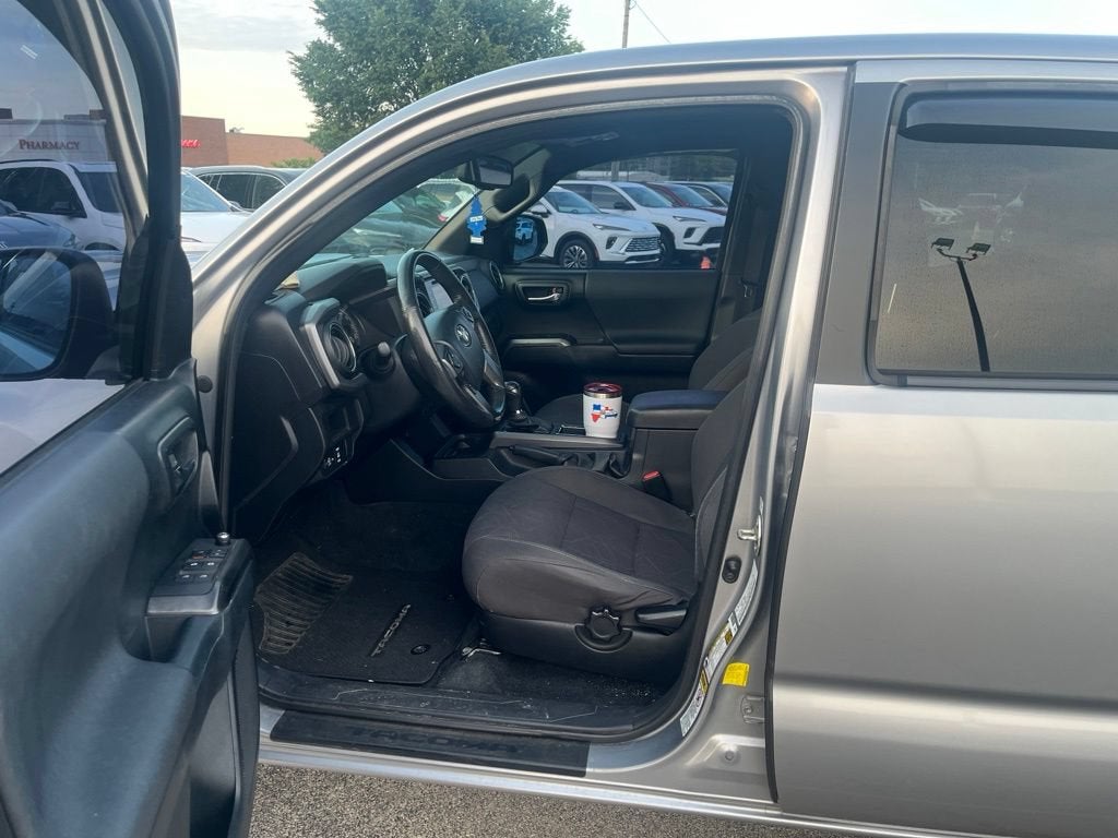2016 Toyota Tacoma SR