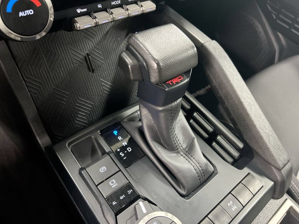 2024 Toyota Tacoma 4WD SR5