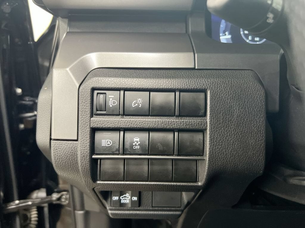 2024 Toyota Tacoma 4WD SR5