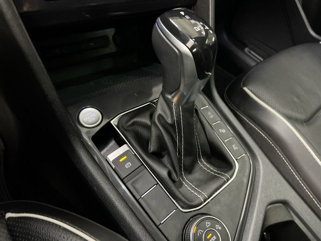 2022 Volkswagen Tiguan SEL R-Line