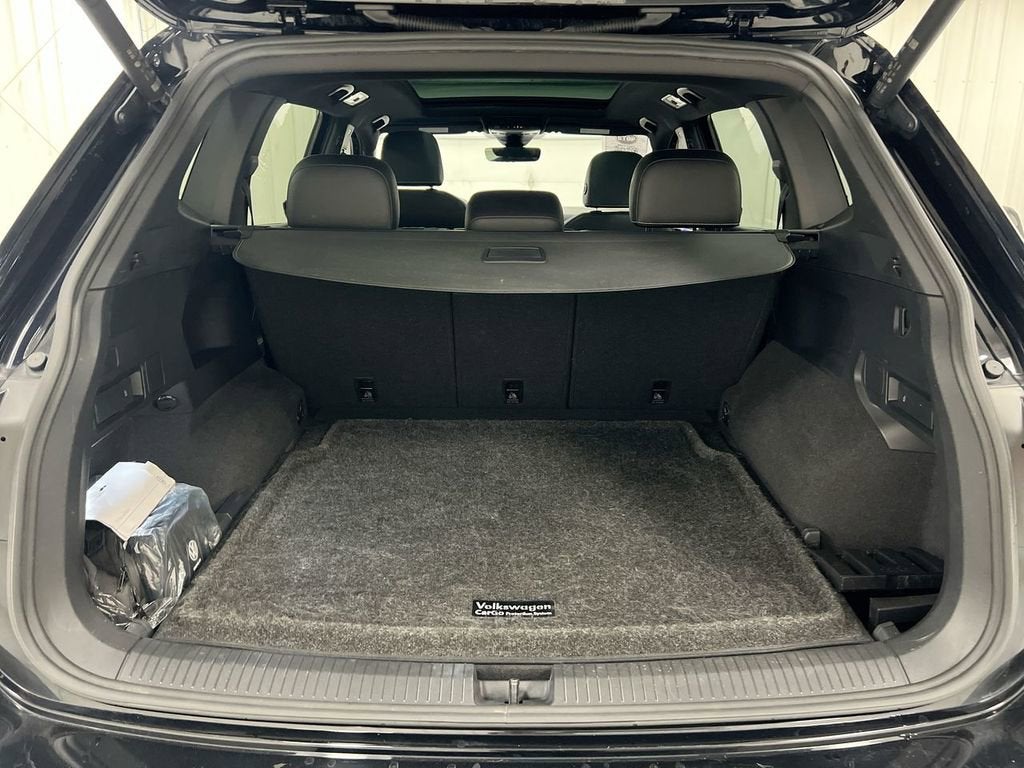 2022 Volkswagen Tiguan SEL R-Line