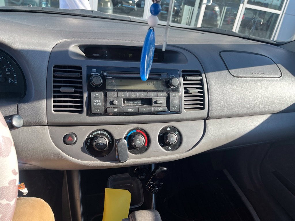 2004 Toyota Camry LE