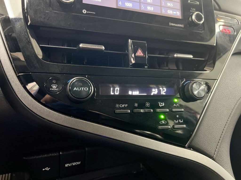 2021 Toyota Camry Hybrid LE