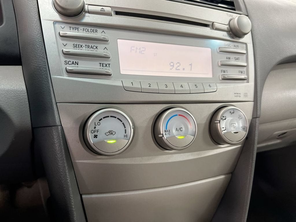 2011 Toyota Camry LE