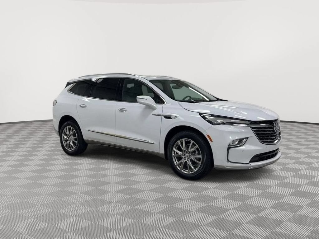 2024 Buick Enclave Essence