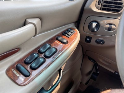 2001 Lincoln Navigator Base