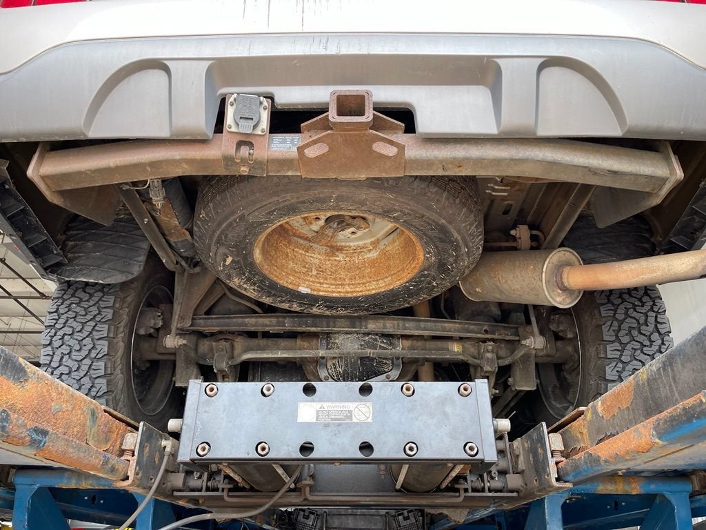 2001 Lincoln Navigator Base