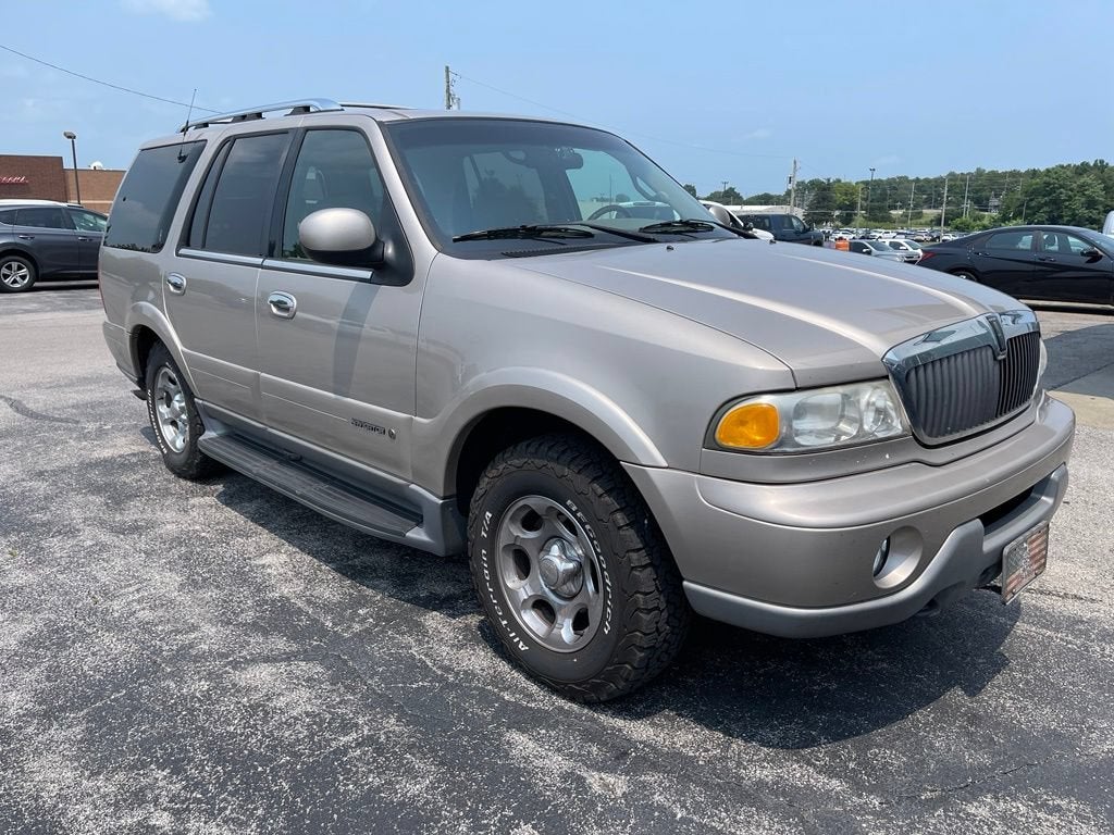 2001 Lincoln Navigator Base