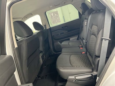 2023 Nissan Pathfinder SV