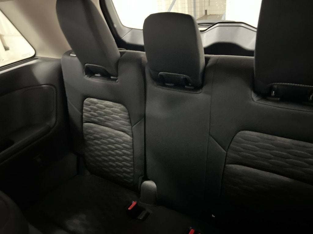 2023 Nissan Pathfinder SV