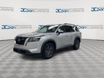 2023 Nissan Pathfinder SV