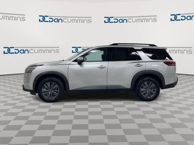 2023 Nissan Pathfinder SV