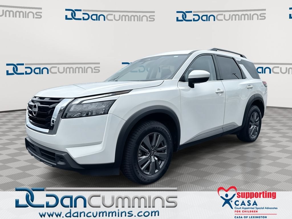 2025 Nissan Pathfinder SV
