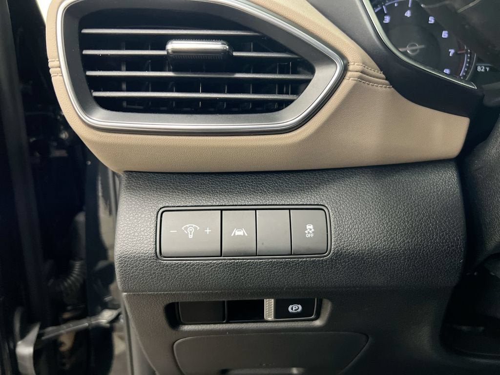 2023 Hyundai Santa Fe SE