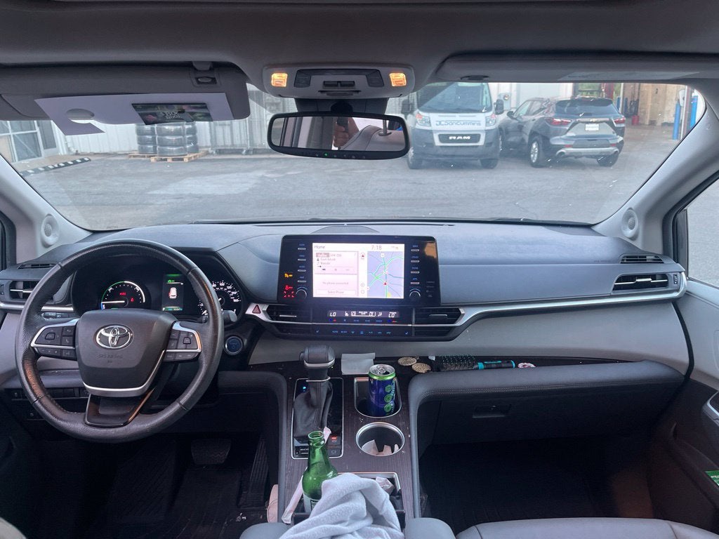 2024 Toyota Sienna XLE