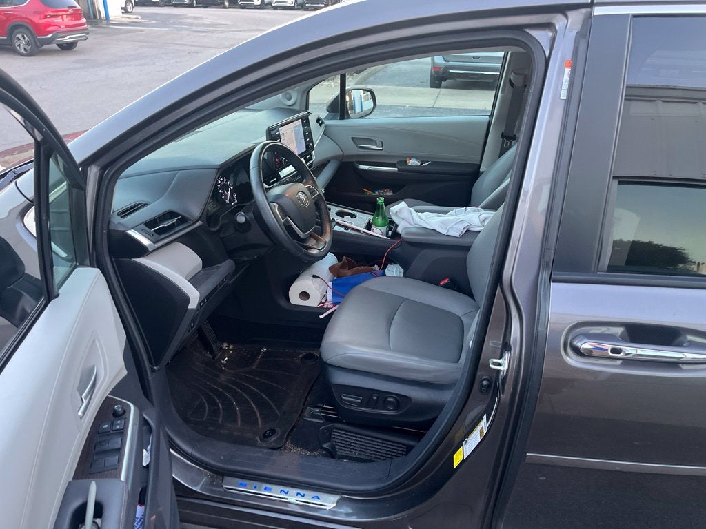 2024 Toyota Sienna XLE