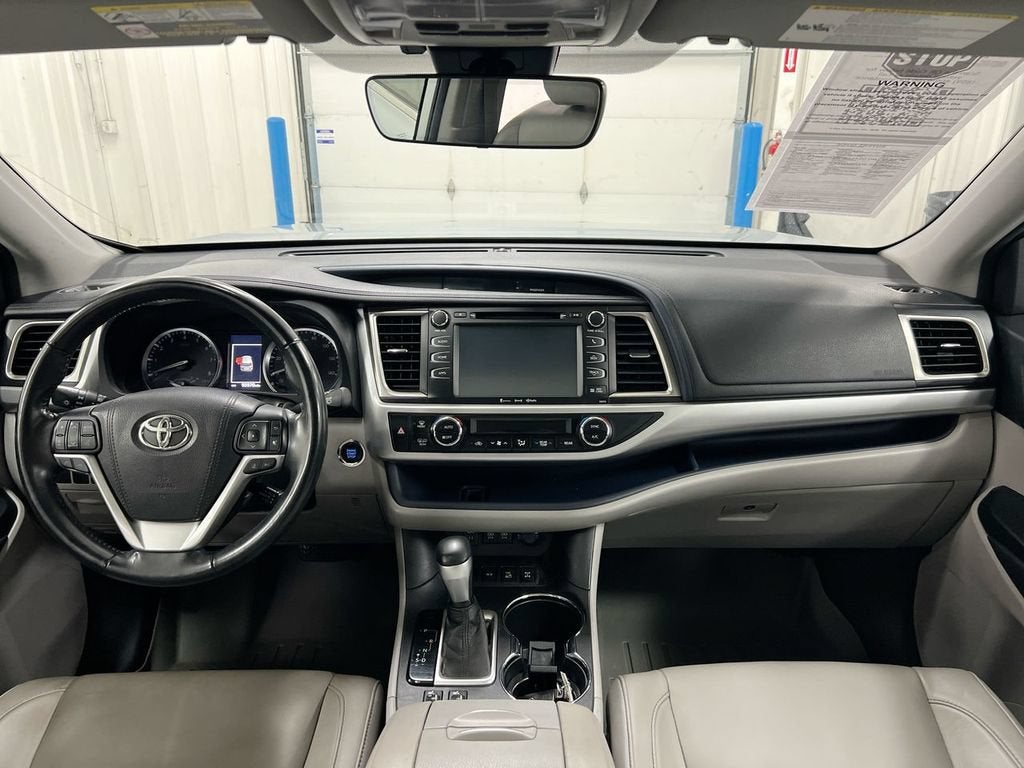 2018 Toyota Highlander SE
