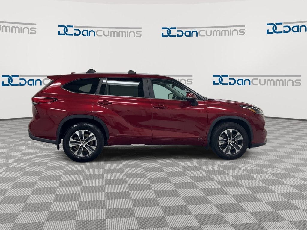 2023 Toyota Highlander Hybrid XLE