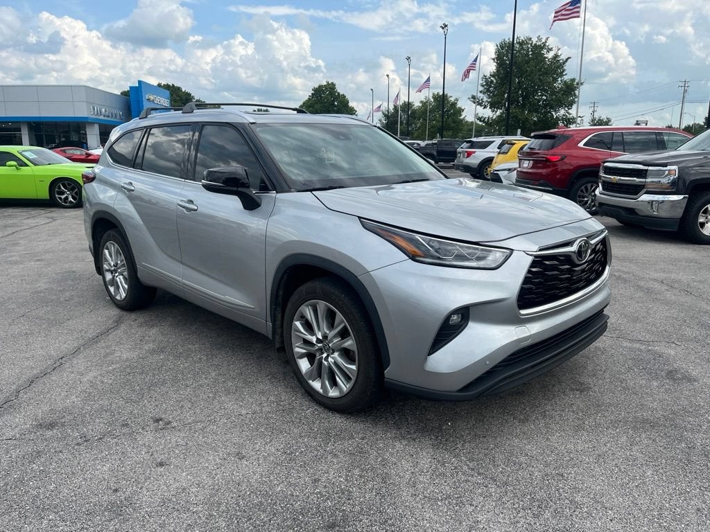2023 Toyota Highlander L