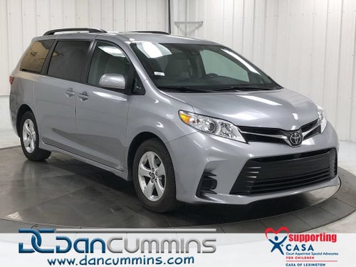 2018 Toyota Sienna LE Auto Access Seat