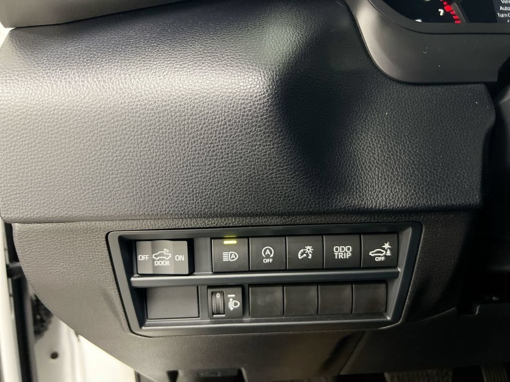 2024 Toyota Tundra 4WD SR5