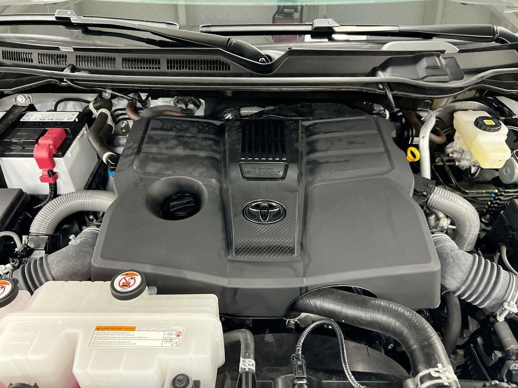 2024 Toyota Tundra 4WD SR5