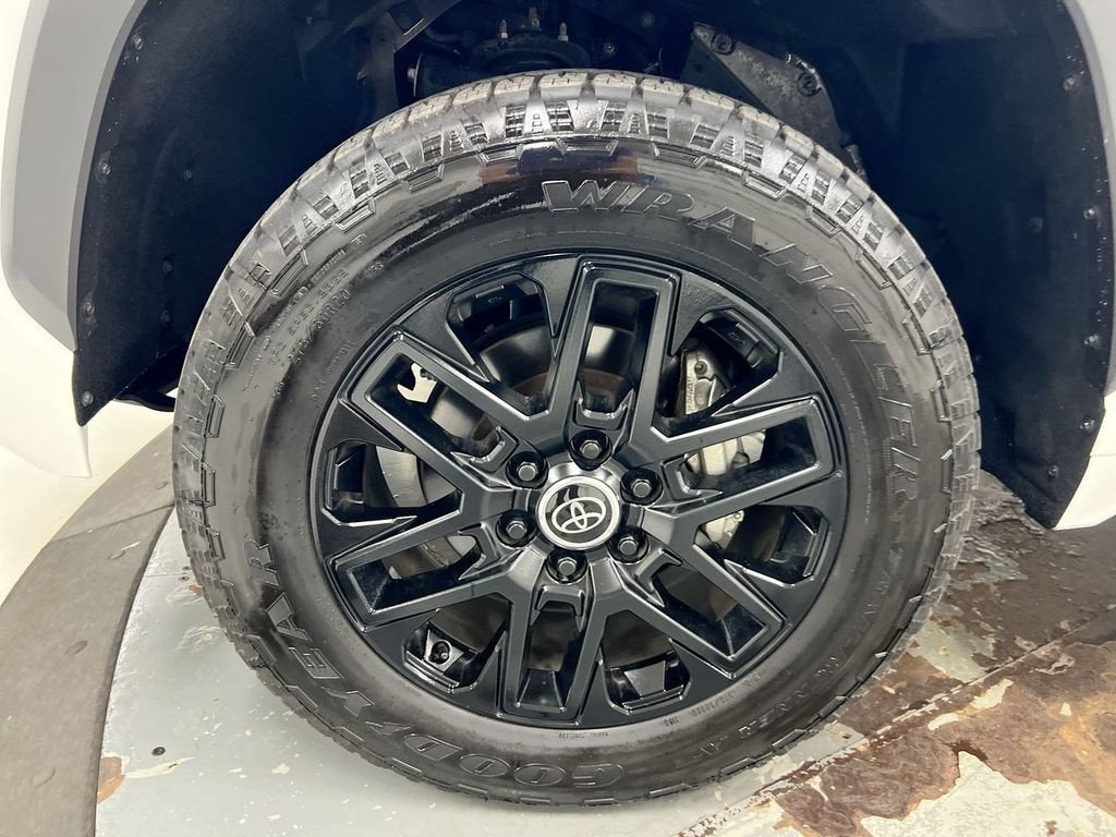 2024 Toyota Tundra 4WD SR5