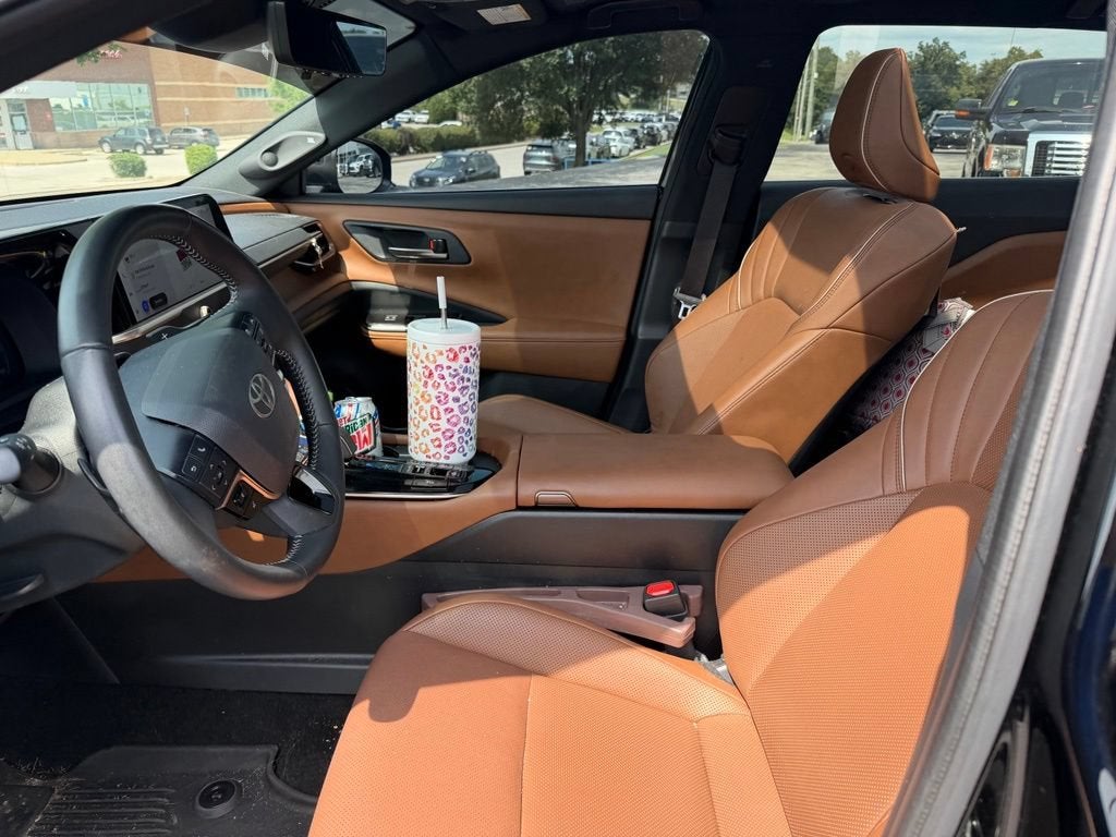 2025 Toyota Crown Signia XLE