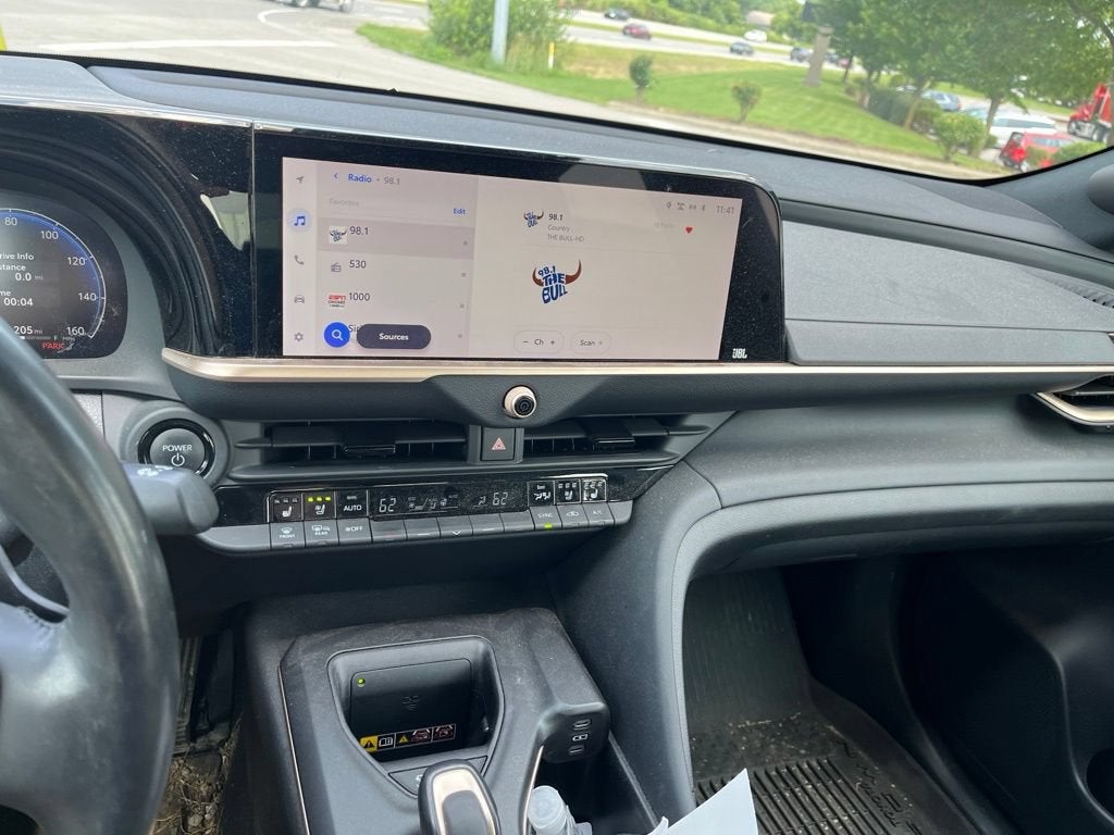 2023 Toyota Crown Platinum