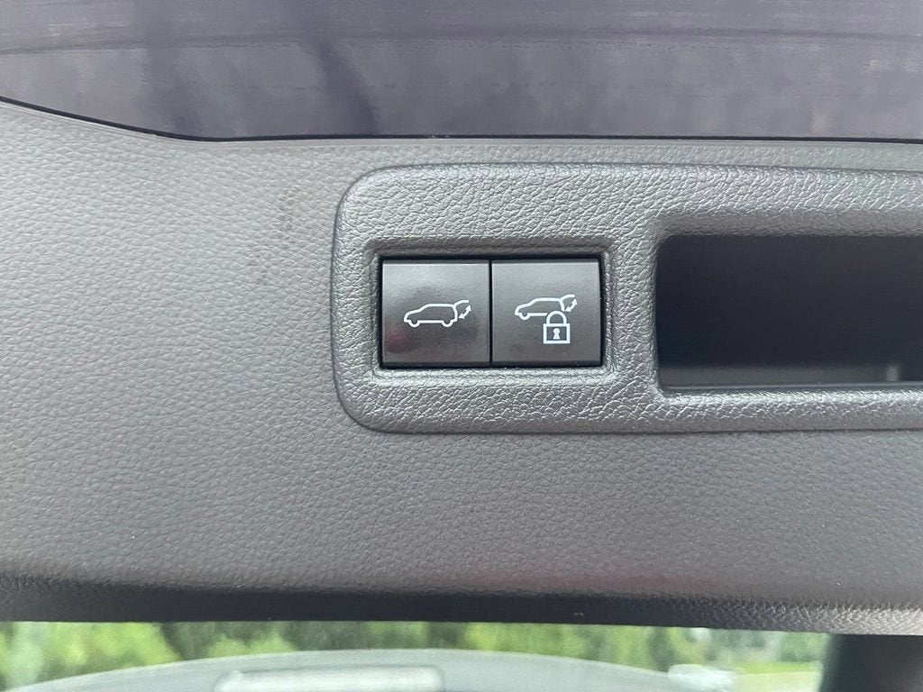 2022 Toyota Venza LE
