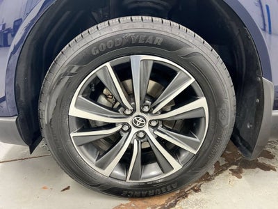 2022 Toyota Venza LE