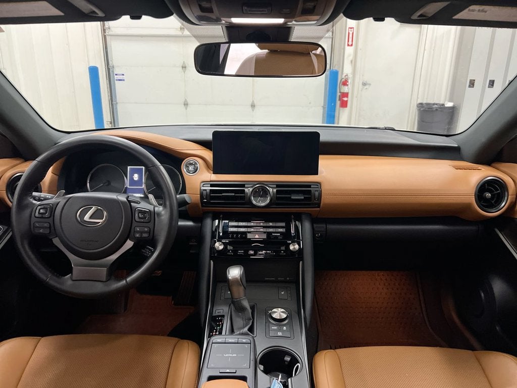 2025 Lexus IS IS 350 F SPORT Design