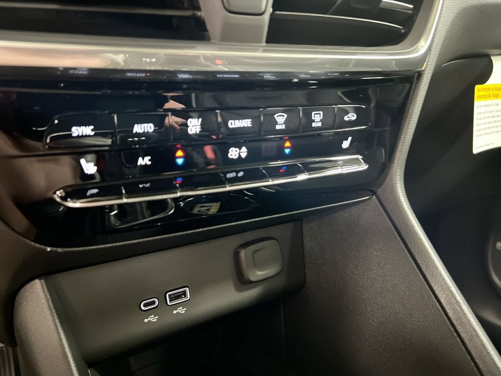 2024 Buick Encore GX Avenir