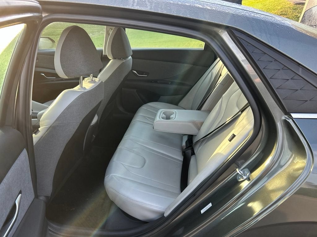 2024 Hyundai Elantra Limited