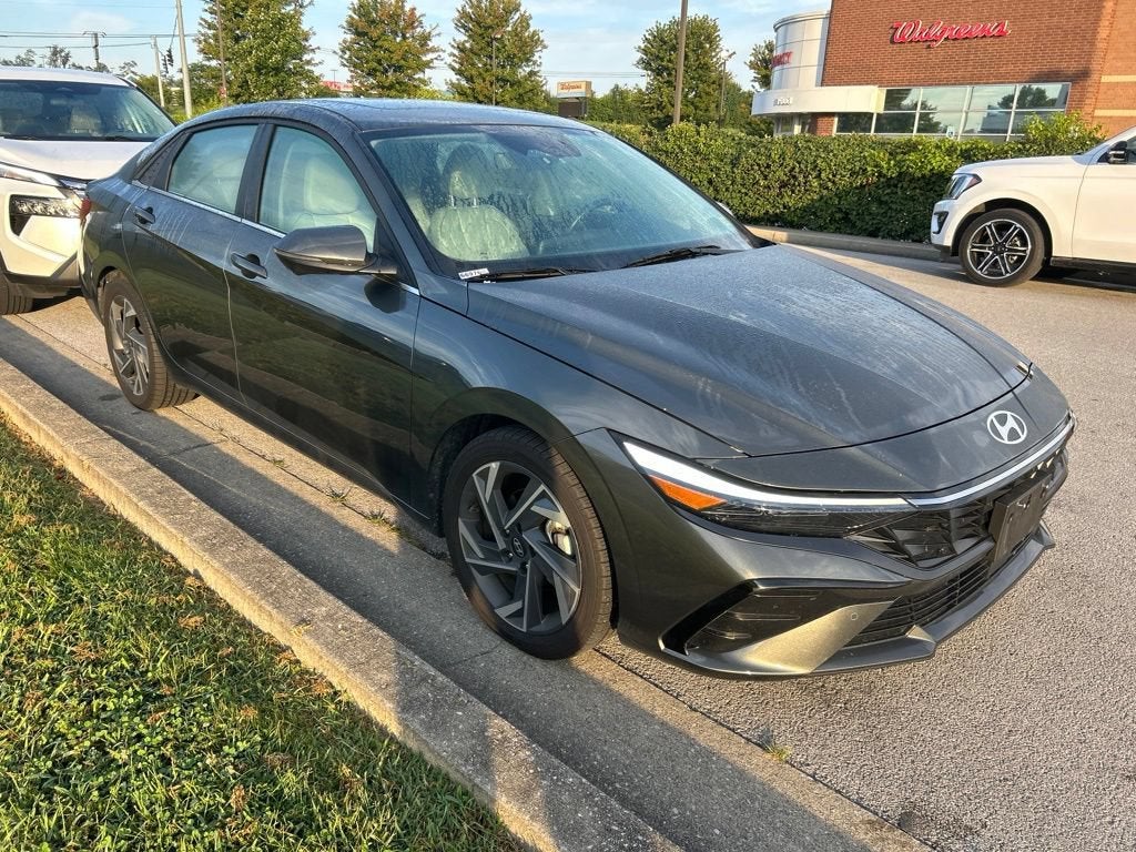 2024 Hyundai Elantra Limited