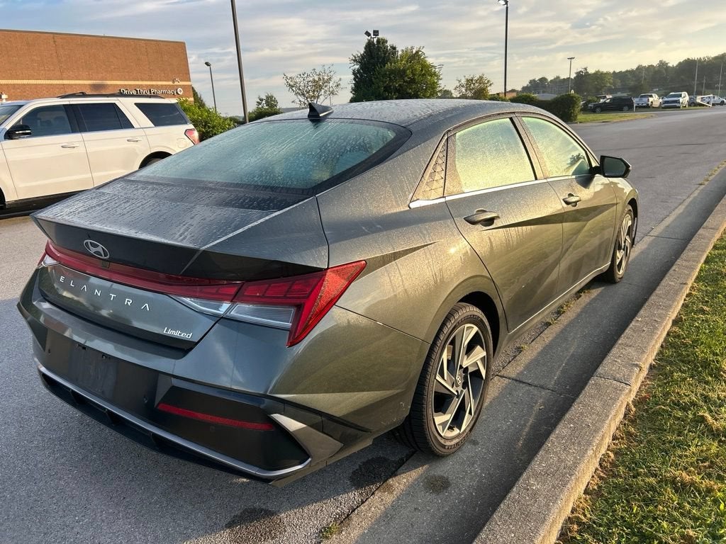 2024 Hyundai Elantra Limited