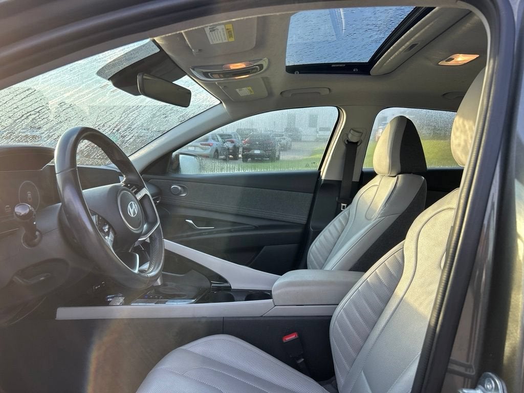 2024 Hyundai Elantra Limited