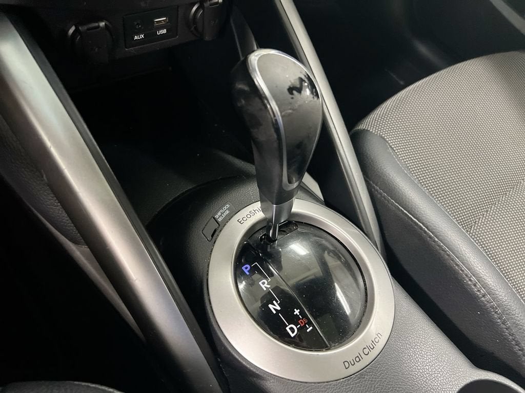 2016 Hyundai Veloster Base