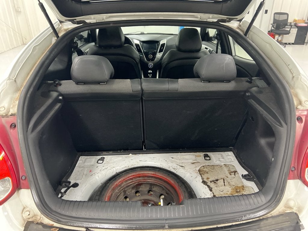 2016 Hyundai Veloster Base