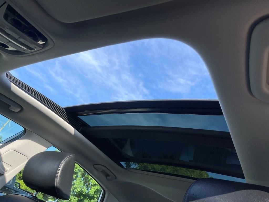 2019 Kia Cadenza Technology