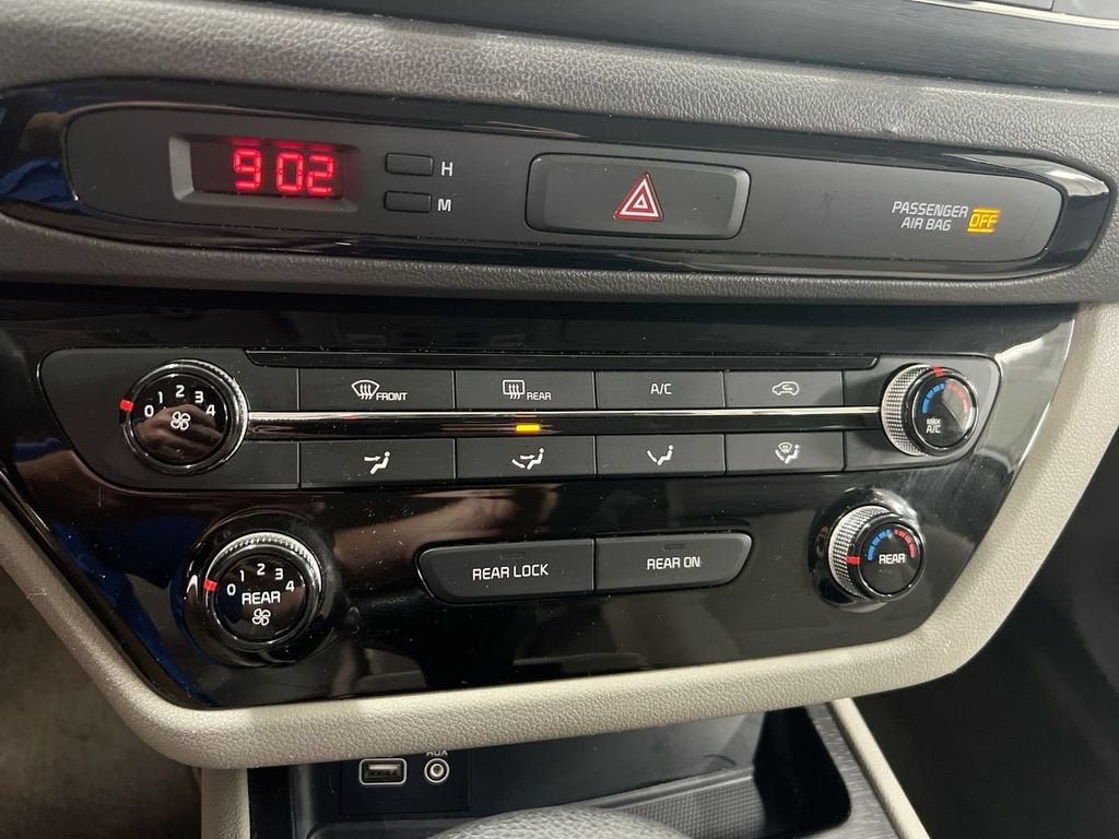 2018 Kia Sedona LX
