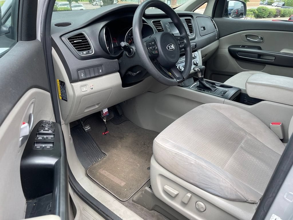 2018 Kia Sedona LX