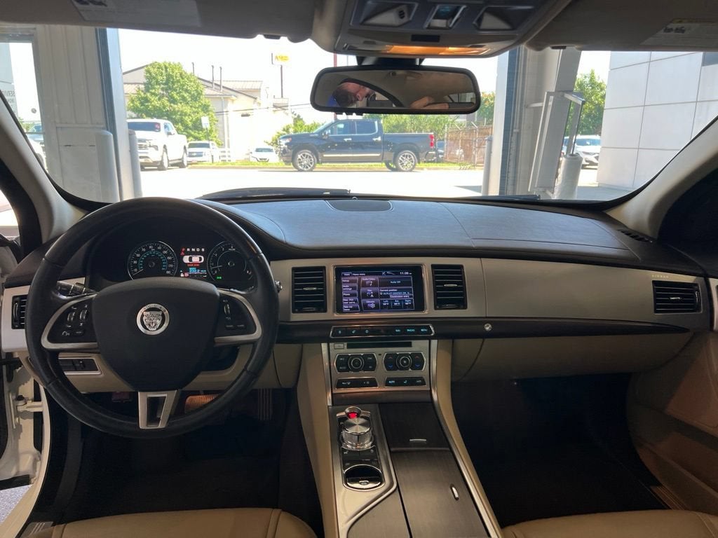 2012 Jaguar XF Base