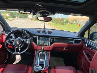 2015 Porsche Macan Turbo