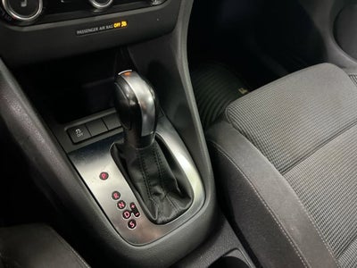 2011 Volkswagen Golf Base