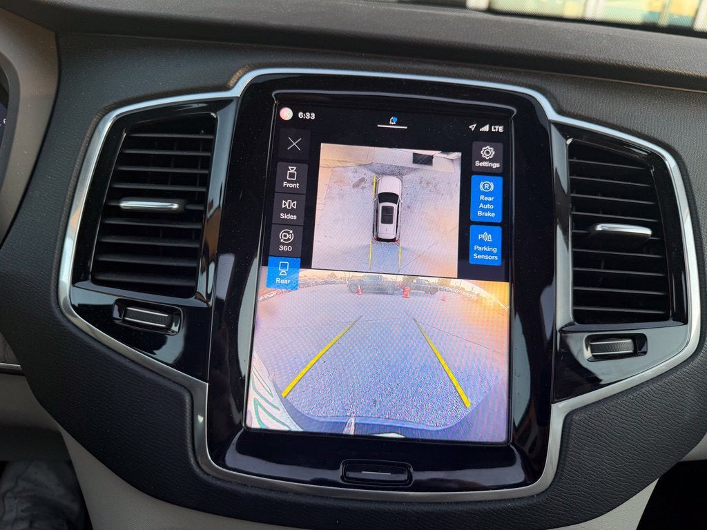 2024 Volvo XC90 Plus Bright Theme